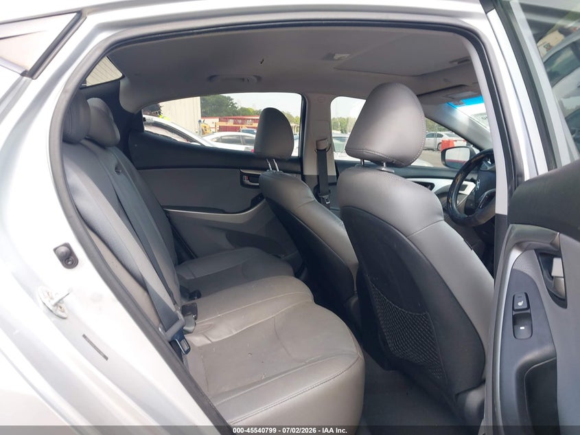 2012 HYUNDAI ELANTRA auction photo 8