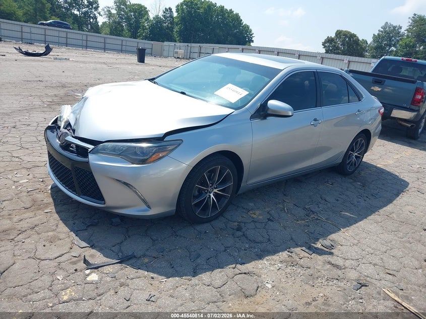 2015 TOYOTA CAMRY auction photo 2