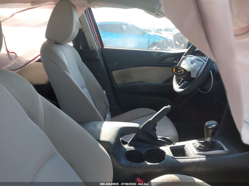 2015 MAZDA MAZDA3 auction photo 5