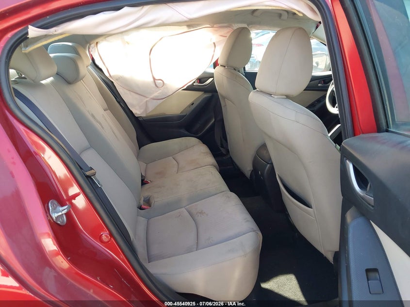 2015 MAZDA MAZDA3 auction photo 8