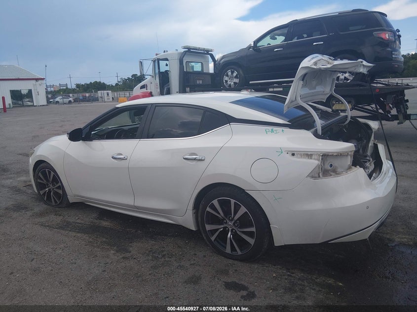 Photo 14 - NISSAN MAXIMA