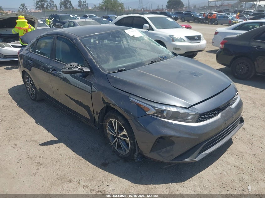 Vin: 3kpf24ad5pe512237, lot: 46039197, kia forte lxs 2023 img_1