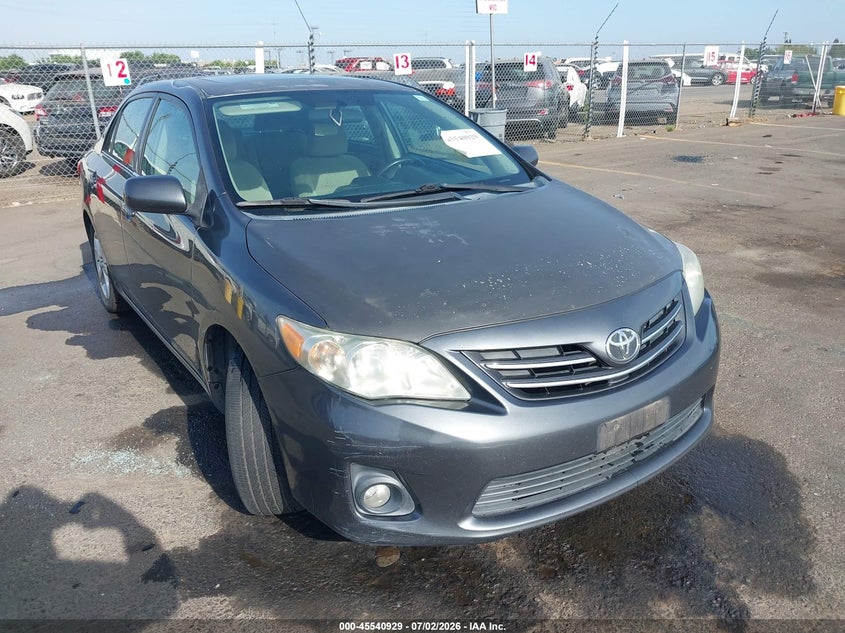 2013 TOYOTA COROLLA LE