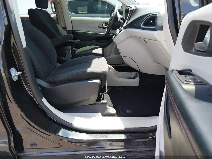 CHRYSLER PACIFICA - zdjęcie 5