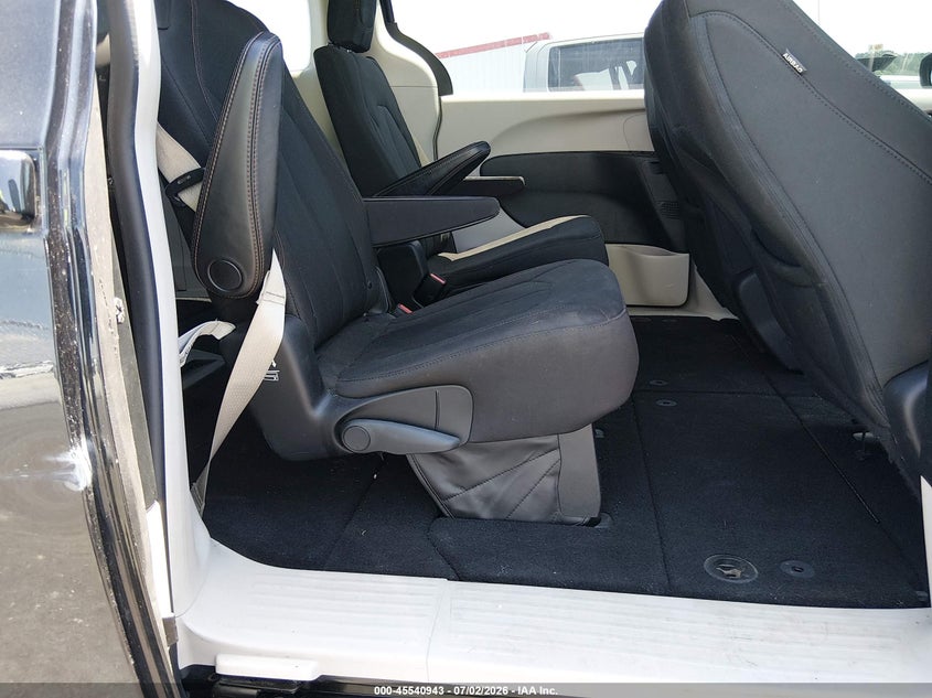 CHRYSLER PACIFICA - zdjęcie 8