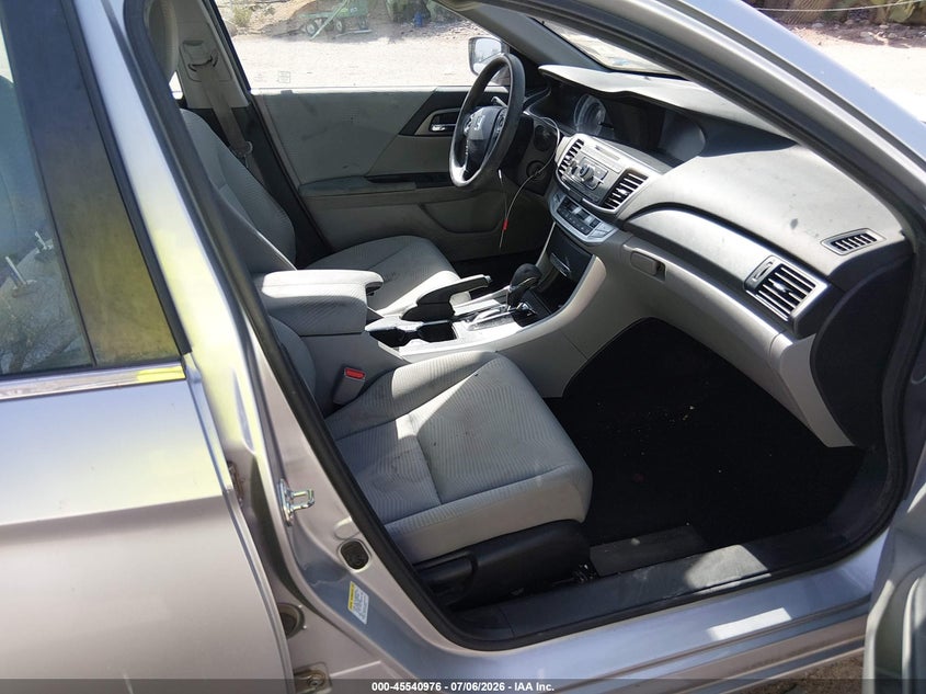 2015 HONDA ACCORD auction photo 5