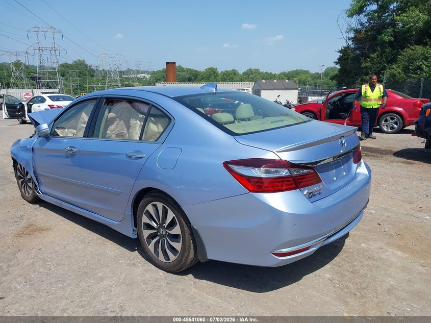 2017 HONDA ACCORD HYBRID auction photo 3