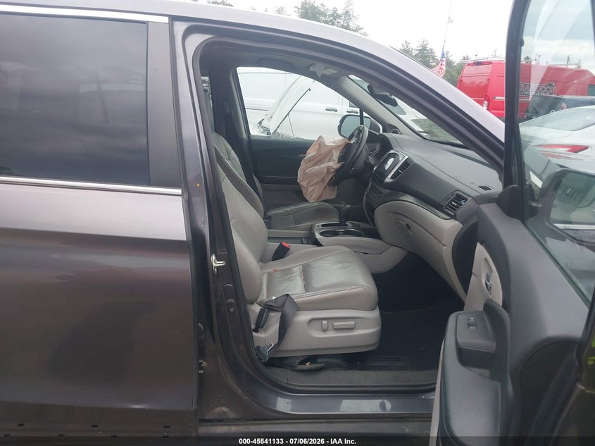 2017 HONDA PILOT auction photo 5