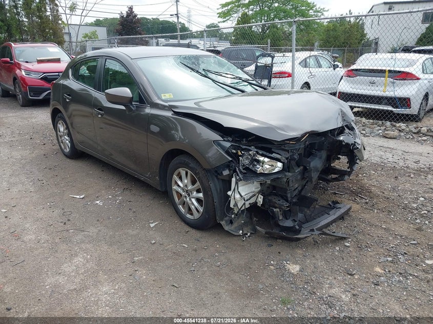 2015 MAZDA MAZDA3 auction photo 1