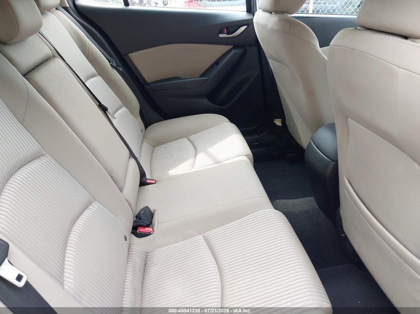 2015 MAZDA MAZDA3 auction photo 8