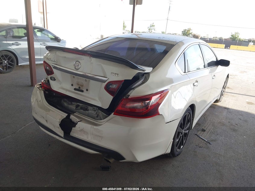 2017 NISSAN ALTIMA auction photo 4