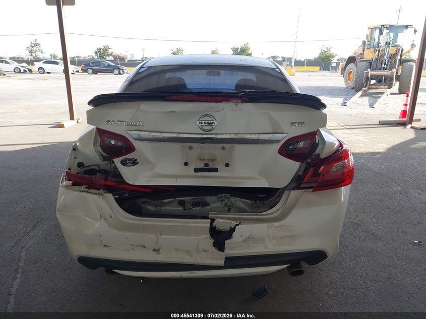 2017 NISSAN ALTIMA auction photo 6
