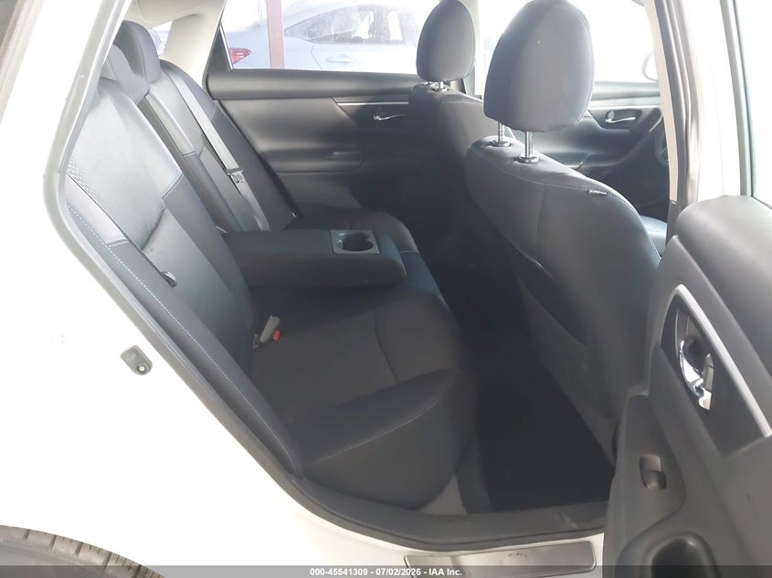 2017 NISSAN ALTIMA auction photo 8