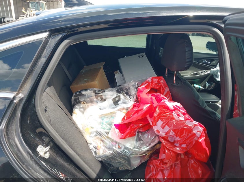 2020 CHEVROLET MALIBU auction photo 8
