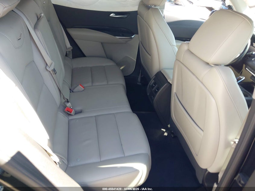 2022 Cadillac Xt4 Awd Premium Luxury VIN: 1GYFZDR40NF127200 Lot: 45541428