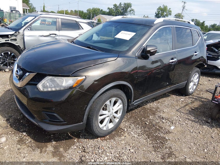 2015 NISSAN ROGUE auction photo 2