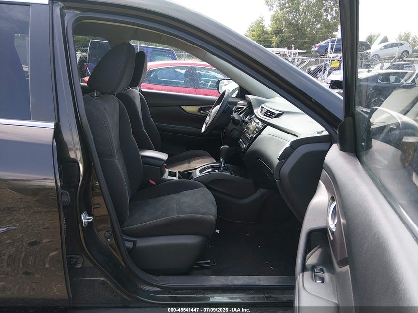 2015 NISSAN ROGUE auction photo 5