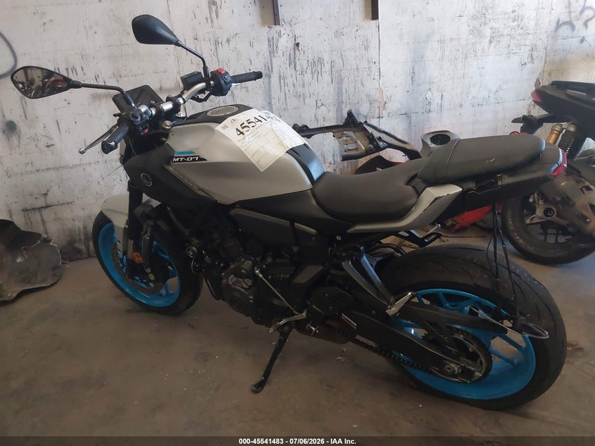 YAMAHA MTN690 2025