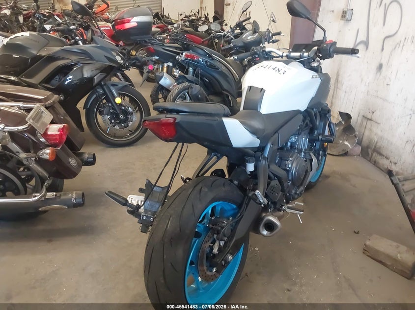 YAMAHA MTN690 2025