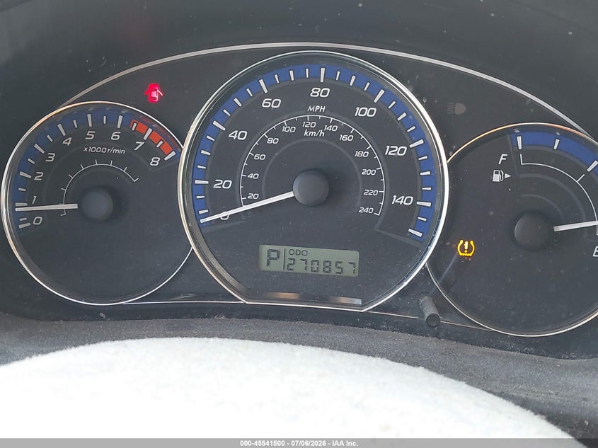 2013 SUBARU FORESTER auction photo 7