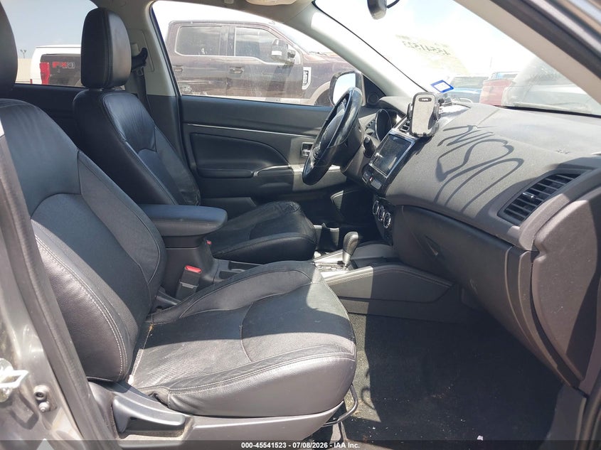 AtlanticExpress - Mitsubishi Outlander Sport
