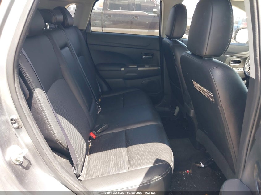 AtlanticExpress - Mitsubishi Outlander Sport