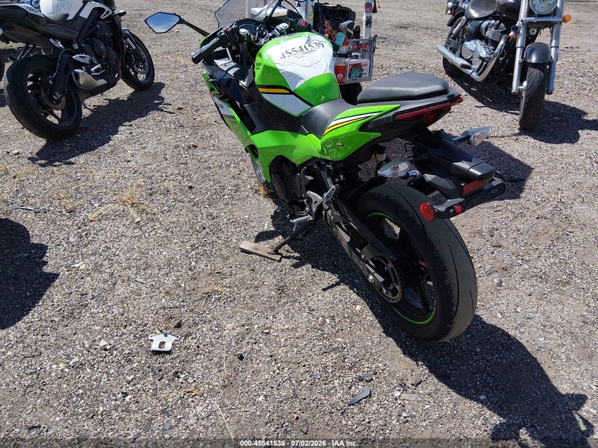 2025 KAWASAKI EX500 auction photo 3
