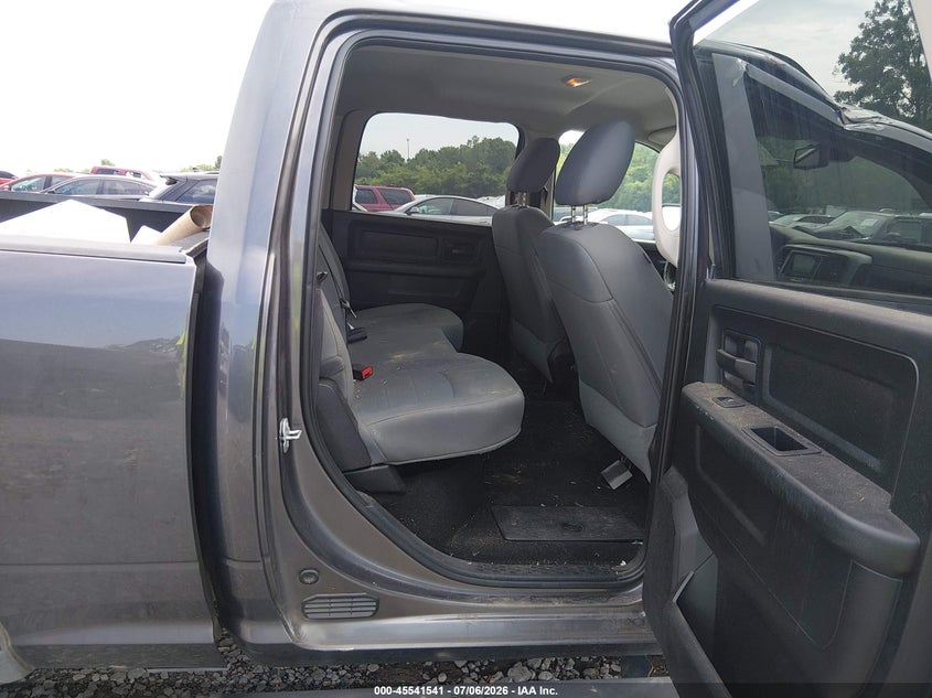2016 RAM 1500 auction photo 8