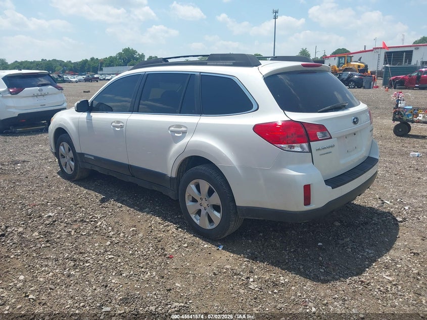 2011 SUBARU OUTBACK auction photo 3