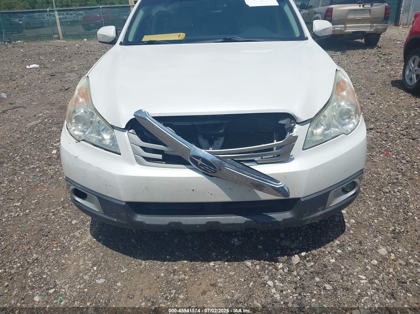 2011 SUBARU OUTBACK auction photo 6