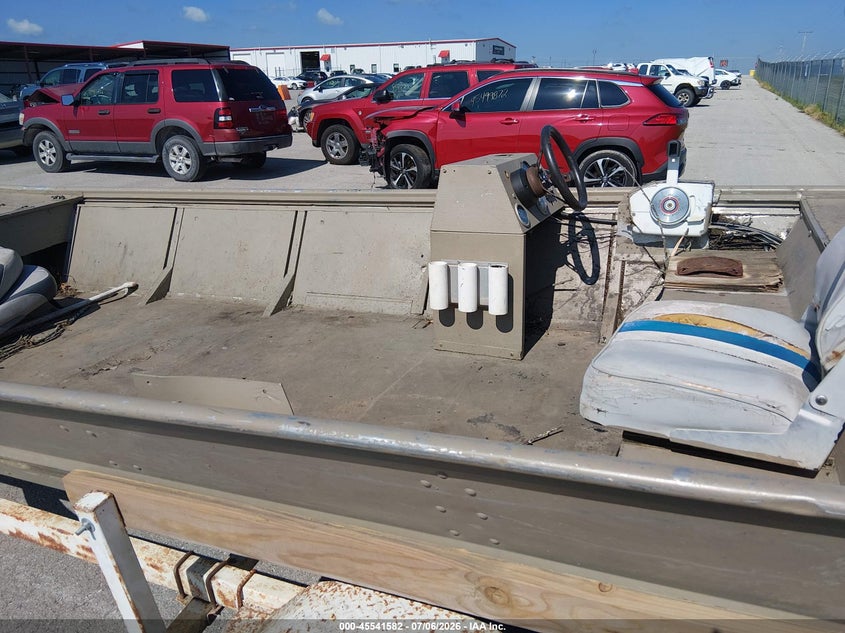1978 FISHER 19' auction photo 5