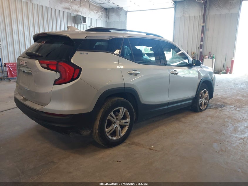 2018 GMC TERRAIN auction photo 4