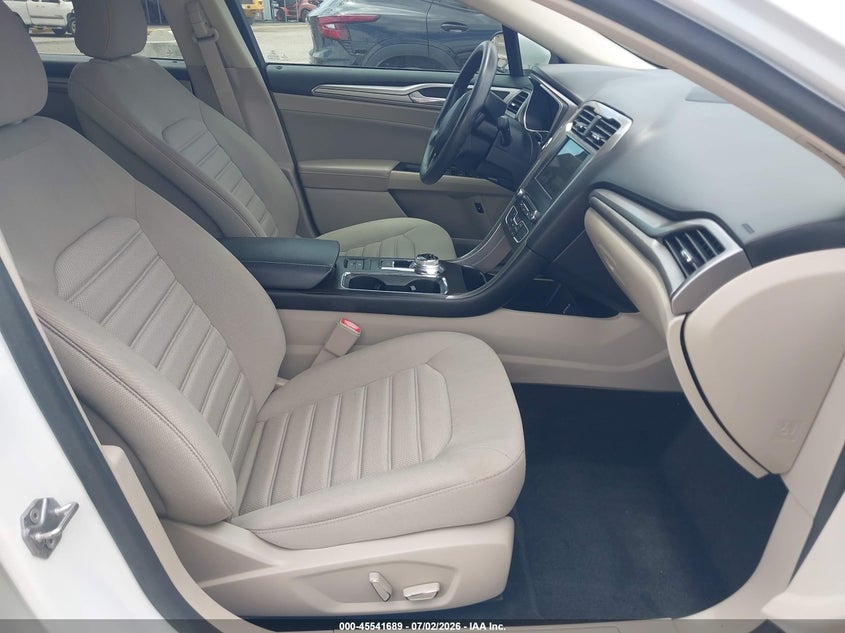 2018 FORD FUSION HYBRID auction photo 5