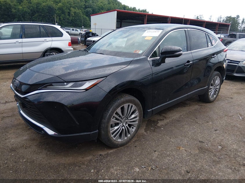 2024 Toyota Venza, Удар ззаду, IAAI, VIN JTEAAAAH7RJ173500 — фото 2