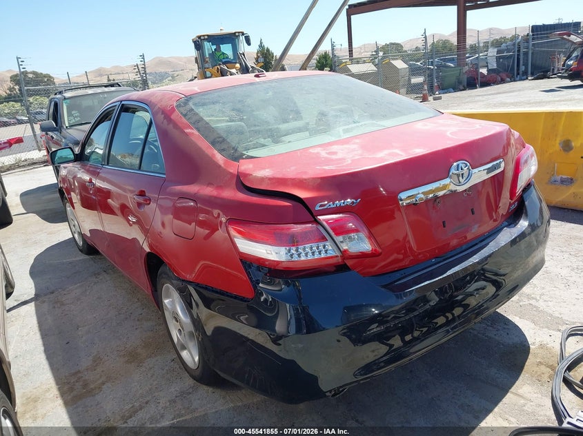 2011 TOYOTA CAMRY auction photo 3