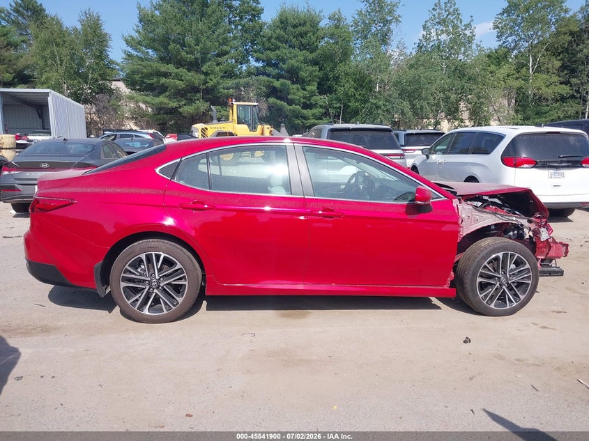 TOYOTA CAMRY - zdjęcie 13