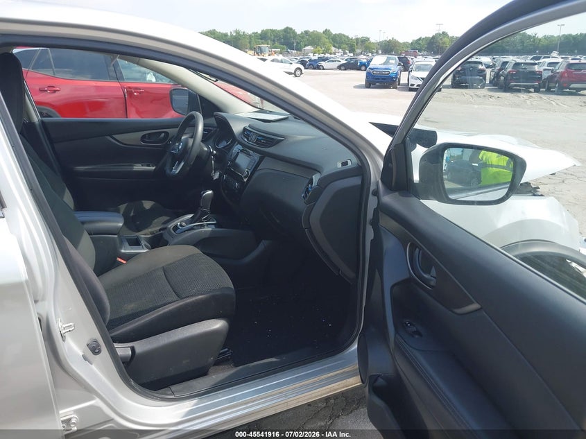 2021 NISSAN ROGUE SPORT auction photo 5