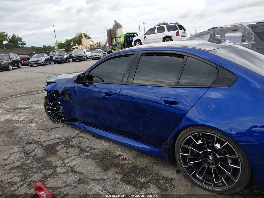 2025 BMW M5 VIN: WBS83FK06SCT09928 Lot: 45541981