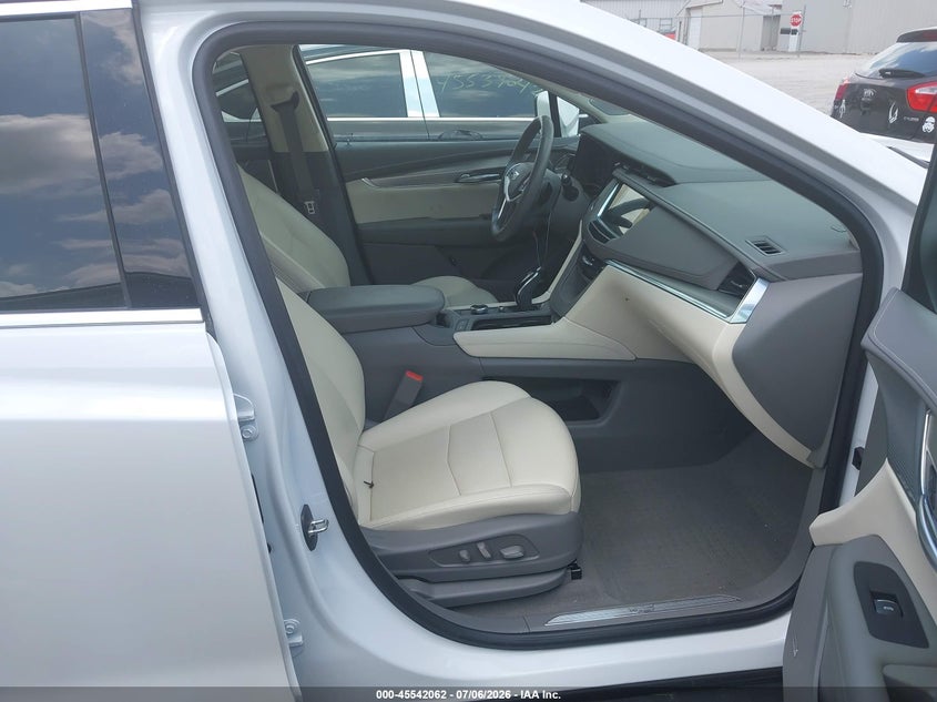 2023 CADILLAC XT5 auction photo 5