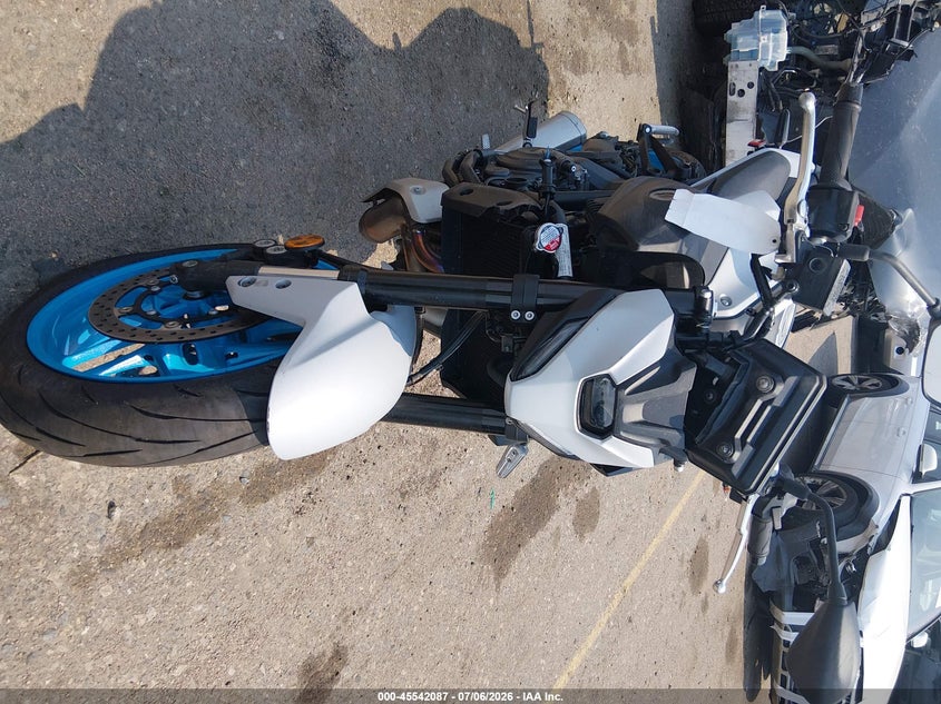 2026 YAMAHA MTN690 auction photo 5