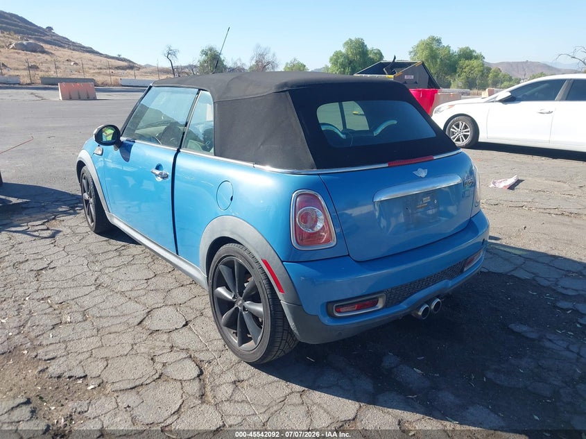 2014 MINI CONVERTIBLE auction photo 3