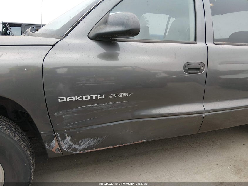 2002 Dodge Dakota Sport VIN: 1B7HL38X02S512751 Lot: 45542133