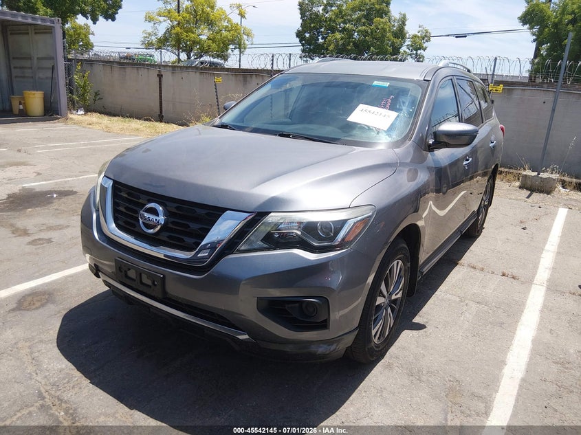 2018 Nissan Pathfinder S 5N1DR2MN7JC610661 photo 1
