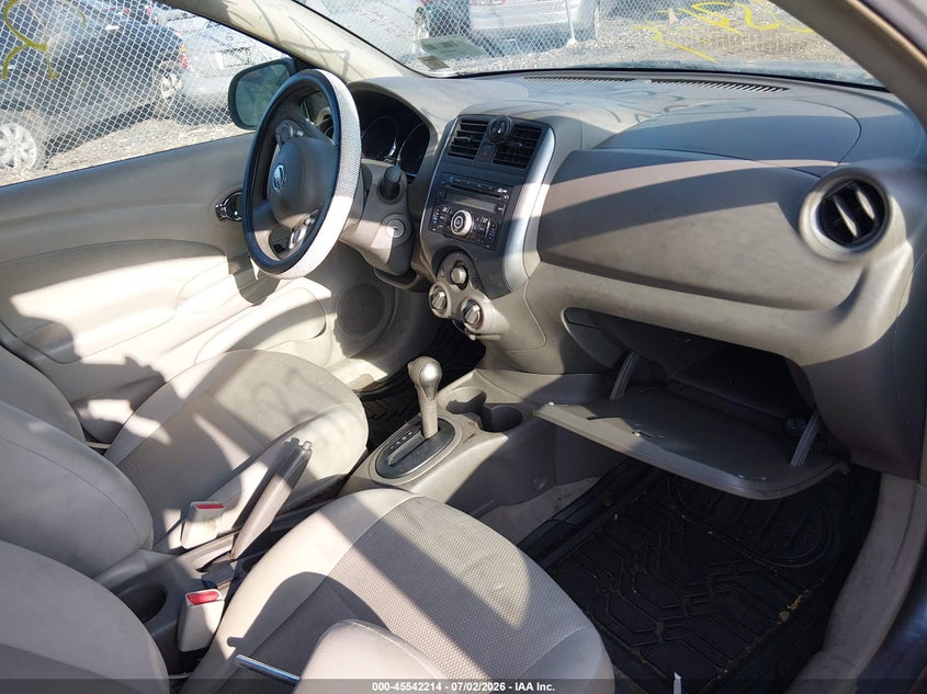 2012 NISSAN VERSA auction photo 5