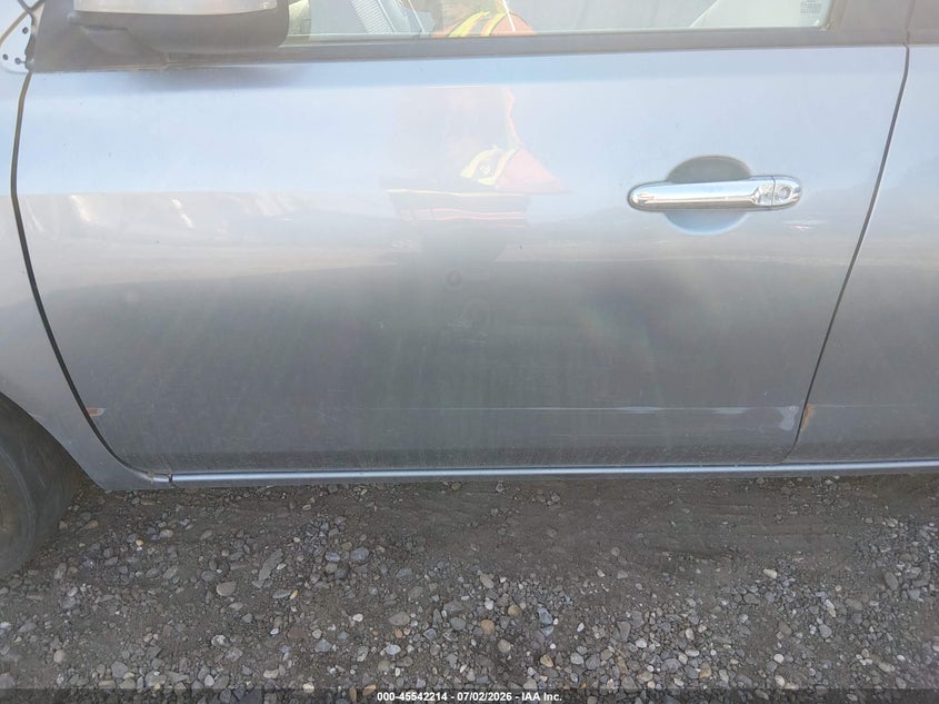 2012 NISSAN VERSA auction photo 6