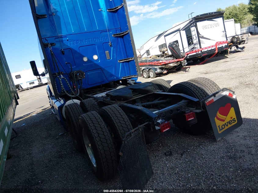 2020 INTERNATIONAL LT auction photo 3