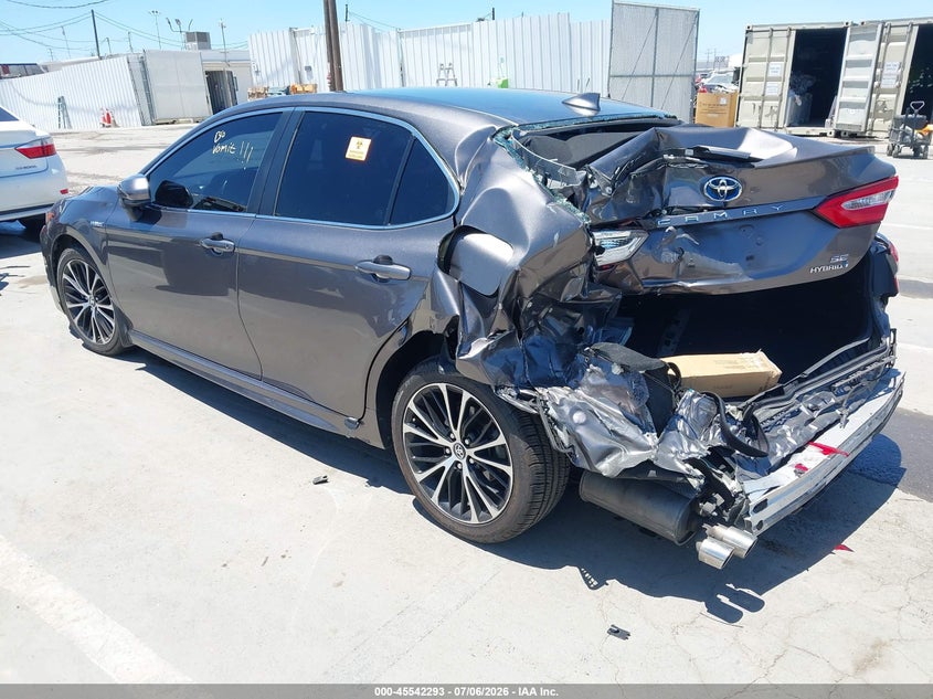 2020 TOYOTA CAMRY auction photo 3