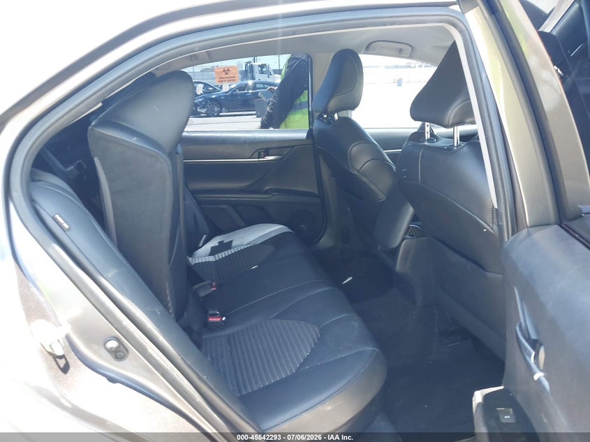 2020 TOYOTA CAMRY auction photo 8
