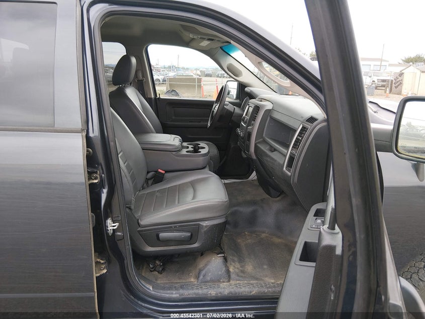 2019 Ram 1500 Classic Tradesman 4X4 6'4 Box VIN: 1C6RR7FGXKS658644 Lot: 45542301