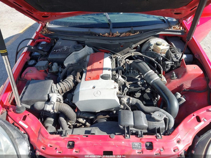 1999 Mercedes-Benz Slk 230 Kompressor VIN: WDBKK47FXXF113108 Lot: 45542304